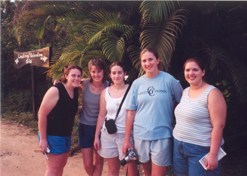 girlsoutsidezoo.jpg